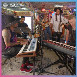 后入黑丝美女销售
